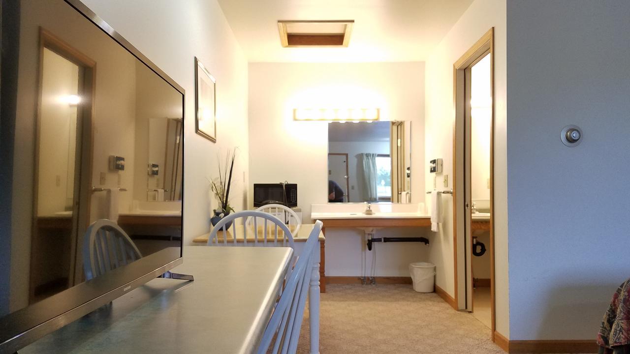 Village Inn Motel Chatham Extérieur photo