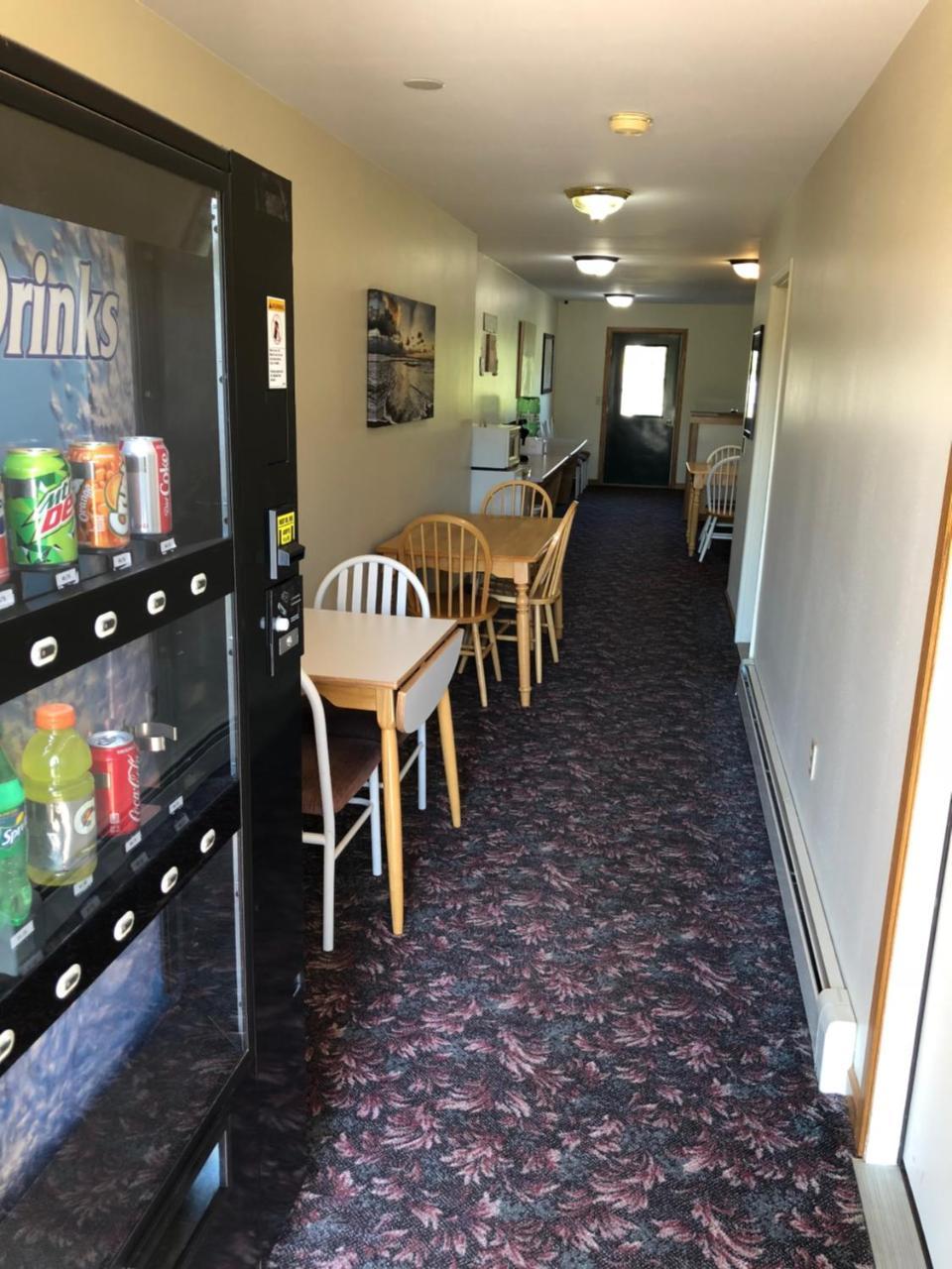 Village Inn Motel Chatham Extérieur photo